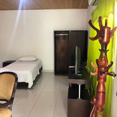 Hotel El Lago Puerto Carreno Bagian luar foto